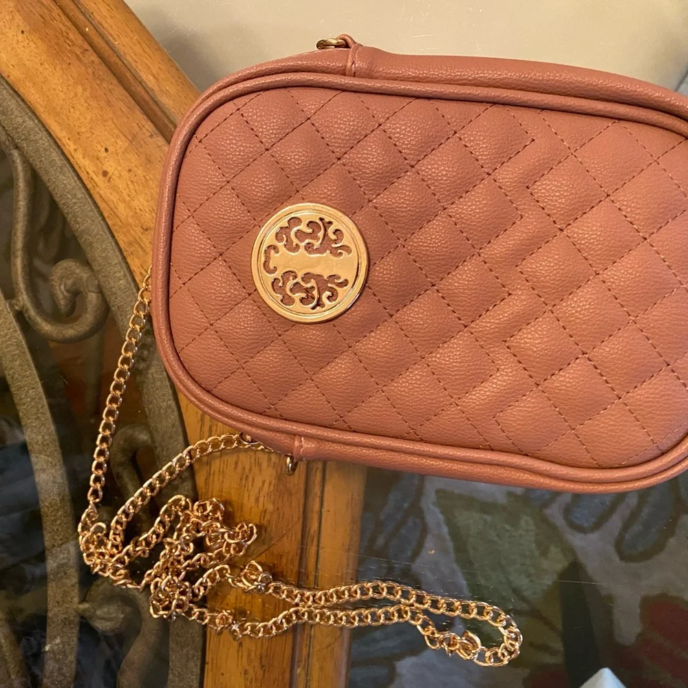 5 purse lot! - Picture 9 of 9
